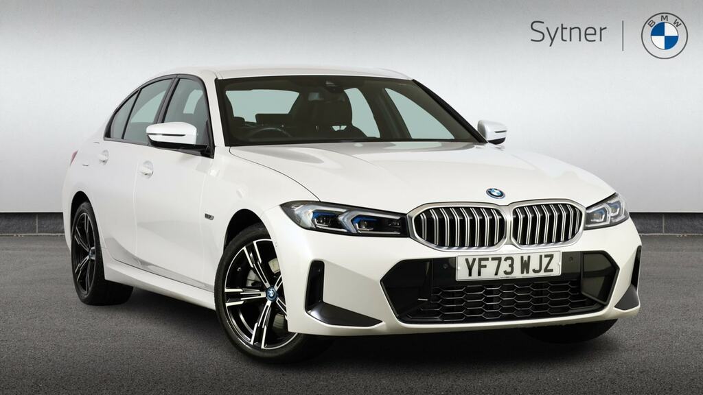 BMW 3 Series 330E M Sport Step YF73WJZ White