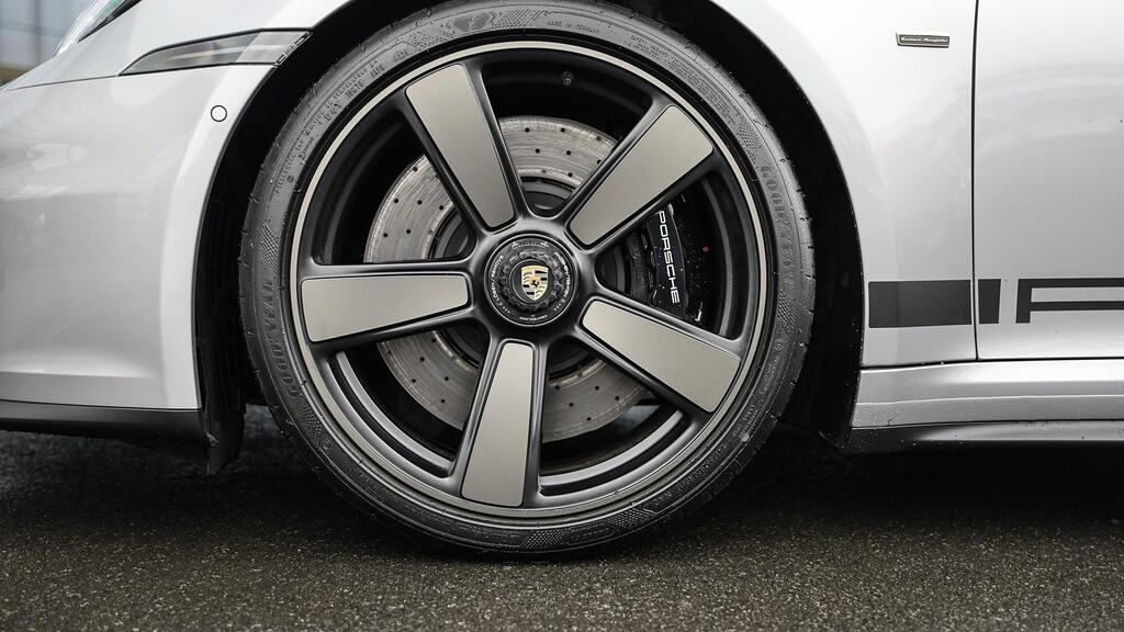 Porsche 911 Spirit 70 T-hybrid Pdk SL26WYG Silver #4