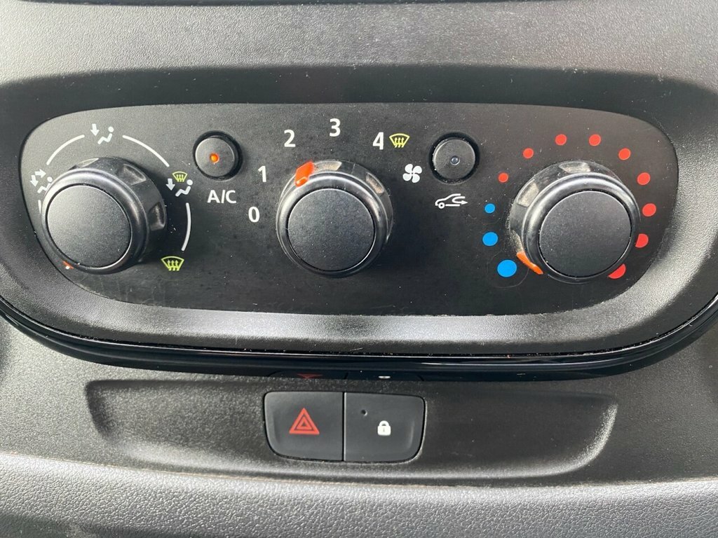 Vauxhall Vivaro 1.6L Sportive MD17OKV Blue #5