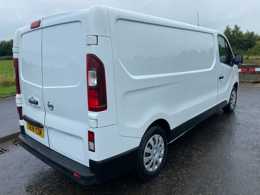 Nissan NV300 1.6L Acenta White #3