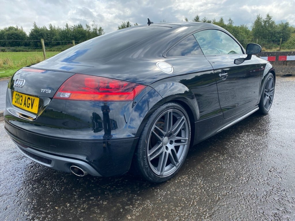 Audi TT 2L Black Edition Black #3