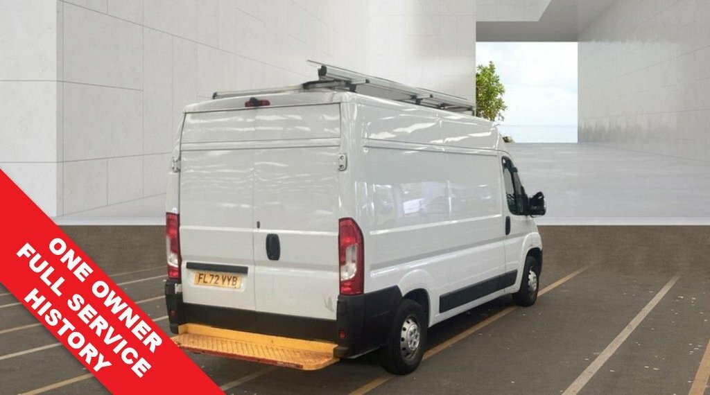 Vauxhall Movano 2.2L Dynamic White