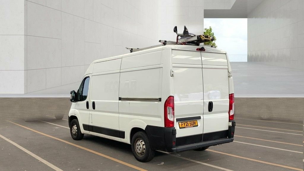 Peugeot Boxer 2L Professional White