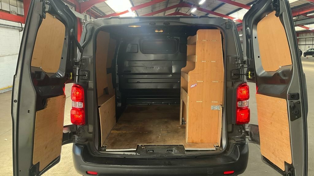 Vauxhall Vivaro 1.5L Dynamic 6Dr Grey #6