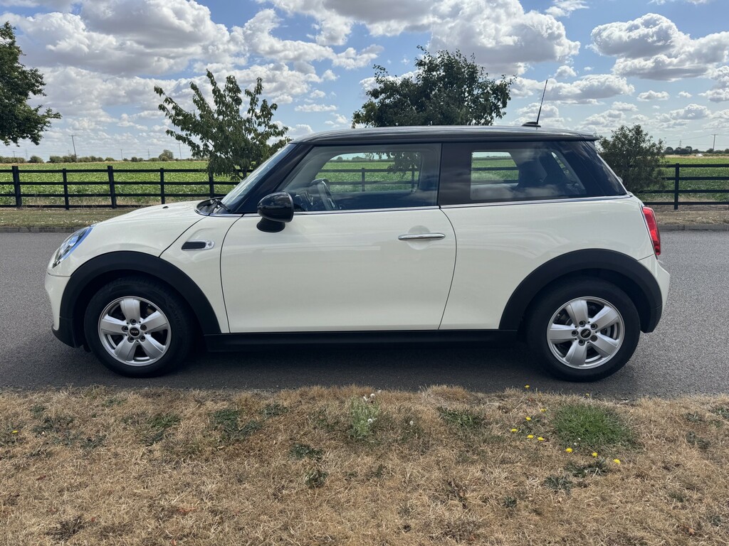 Mini Hatch Hatchback 1.5 Cooper 3-Door Hatch 2018 PK68UJB White #4