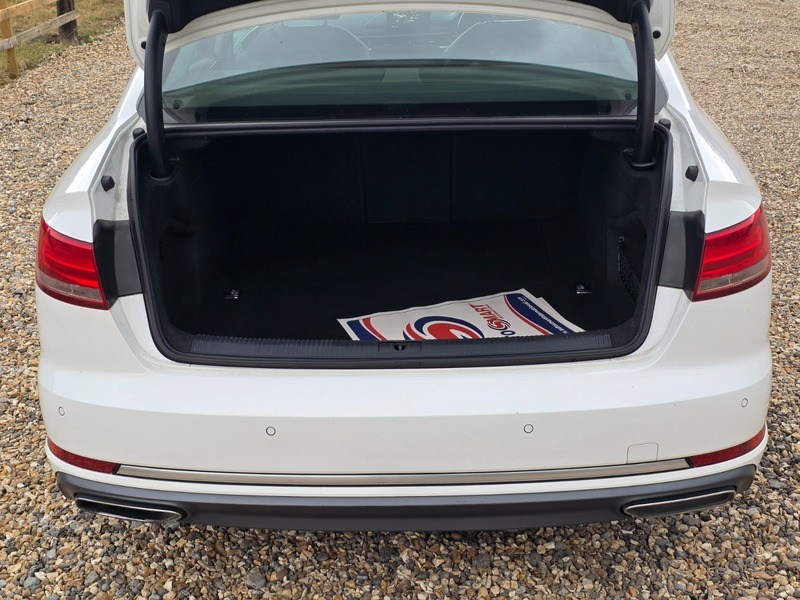 Audi A4 Tdi Sport White #4