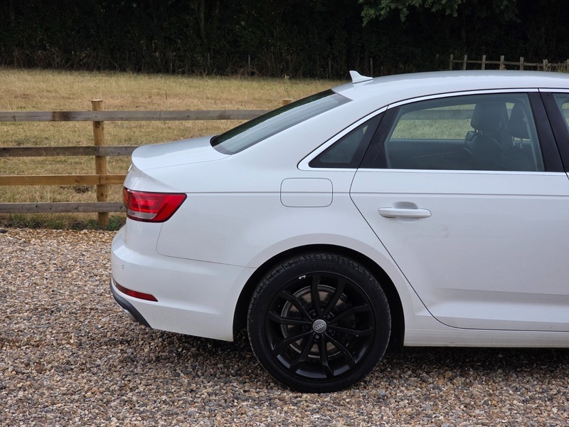Audi A4 40 Tdi Quattro S Line S Tronic Estate Black #7