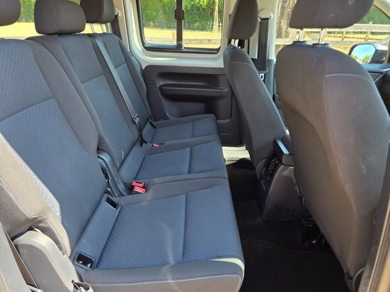 Volkswagen Caddy Life Life 2.0 Tdi Dsg Wheel Chair Accessible Vehicl Silver #21
