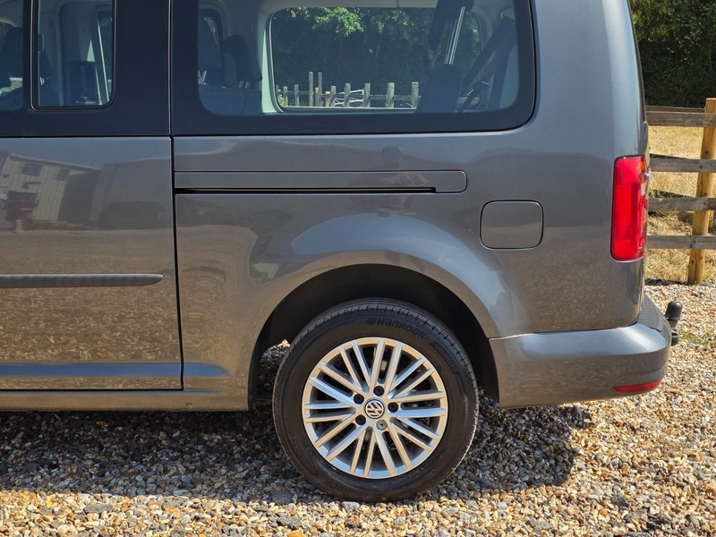 Volkswagen Caddy Life Life 2.0 Tdi Dsg Wheel Chair Accessible Vehicl Silver #10