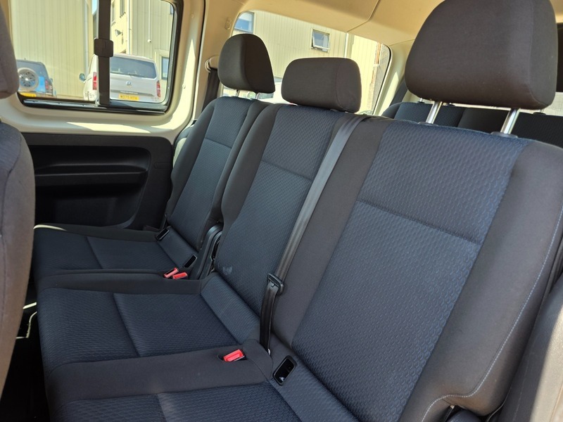 Volkswagen Caddy Life Life 2.0 Tdi Dsg Wheel Chair Accessible Vehicl Silver #26