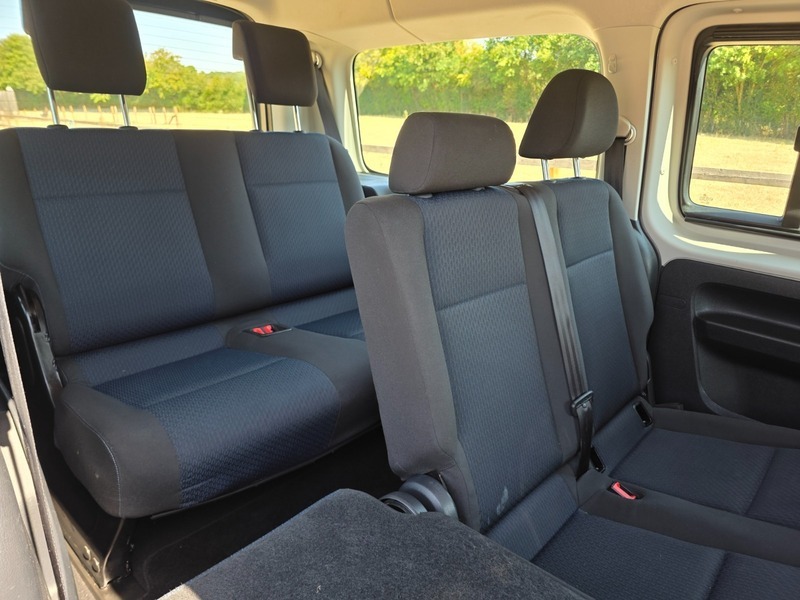Volkswagen Caddy Life Life 2.0 Tdi Dsg Wheel Chair Accessible Vehicl Silver #23