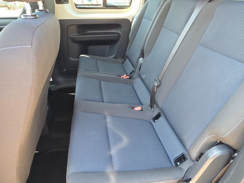Volkswagen Caddy Life Life 2.0 Tdi Dsg Wheel Chair Accessible Vehicl Silver #25