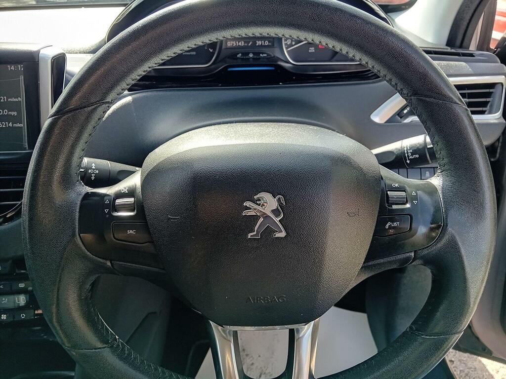 Peugeot 208 1.2 Vti Active Hatchback Euro 5 #18