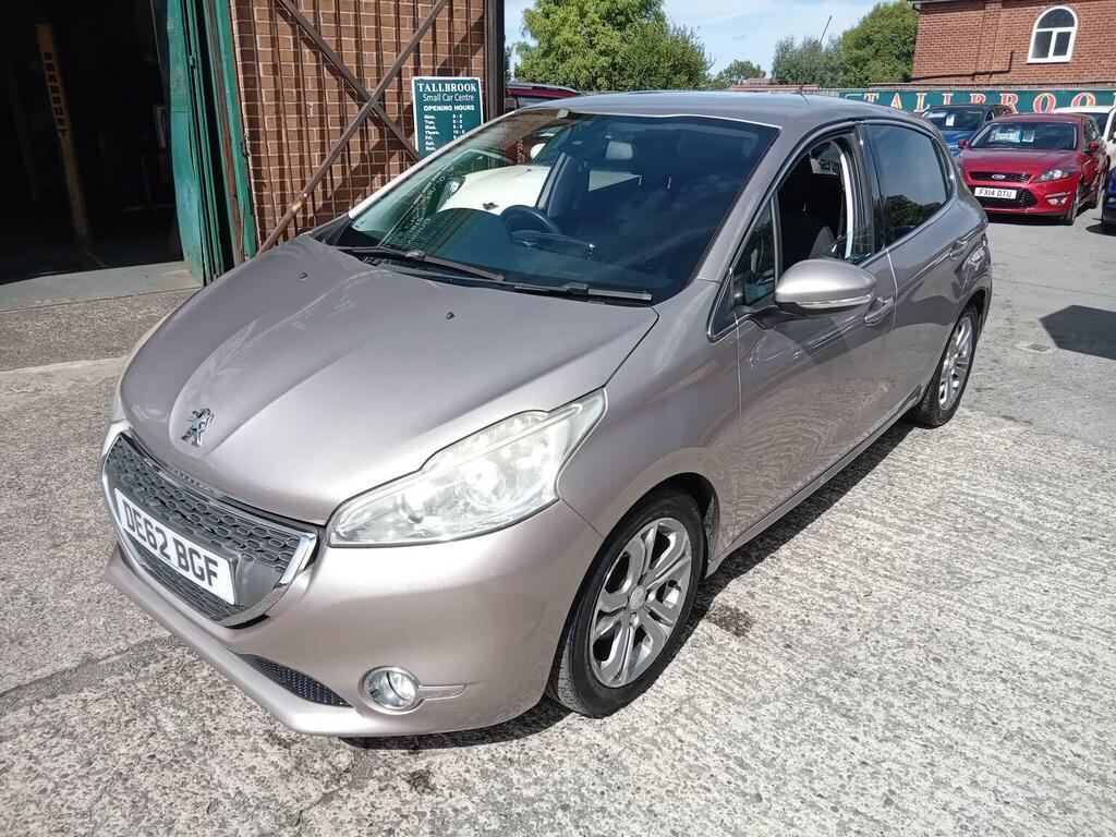 Peugeot 208 1.2 Vti Active Hatchback Euro 5 #11