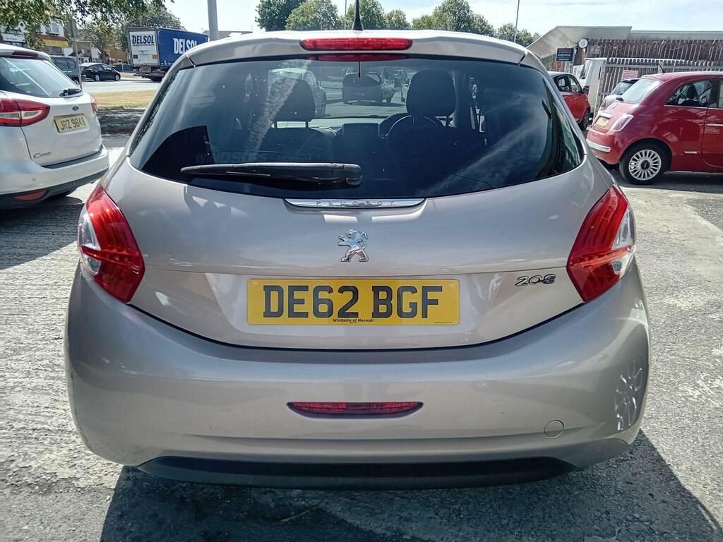 Peugeot 208 1.2 Vti Active Hatchback Euro 5 #8