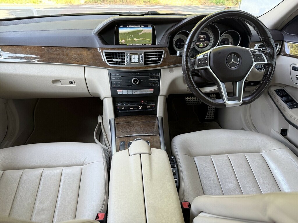 Mercedes-Benz E Class Estate Black #6