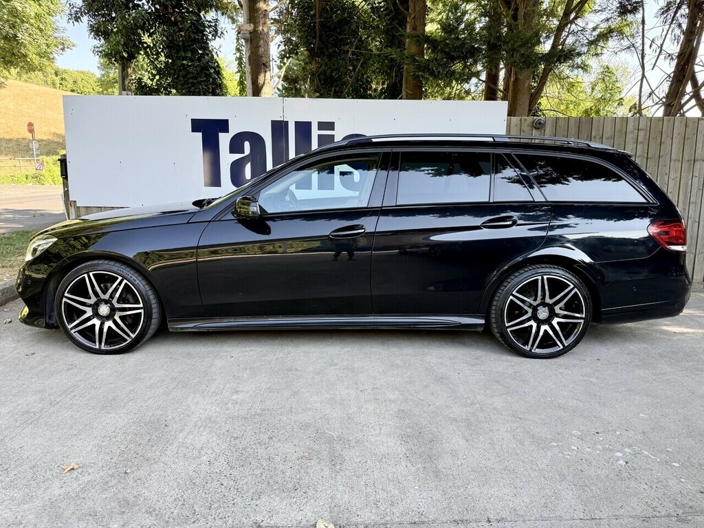 Mercedes-Benz E Class Estate Black #3