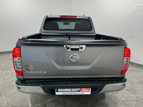 Nissan Navara 2.3 Dci Tekna Pickup Double Cab 4W Grey #7