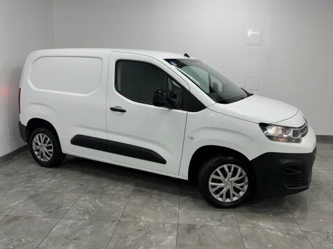 Citroen Berlingo 1.5 Bluehdi 1000 White #2