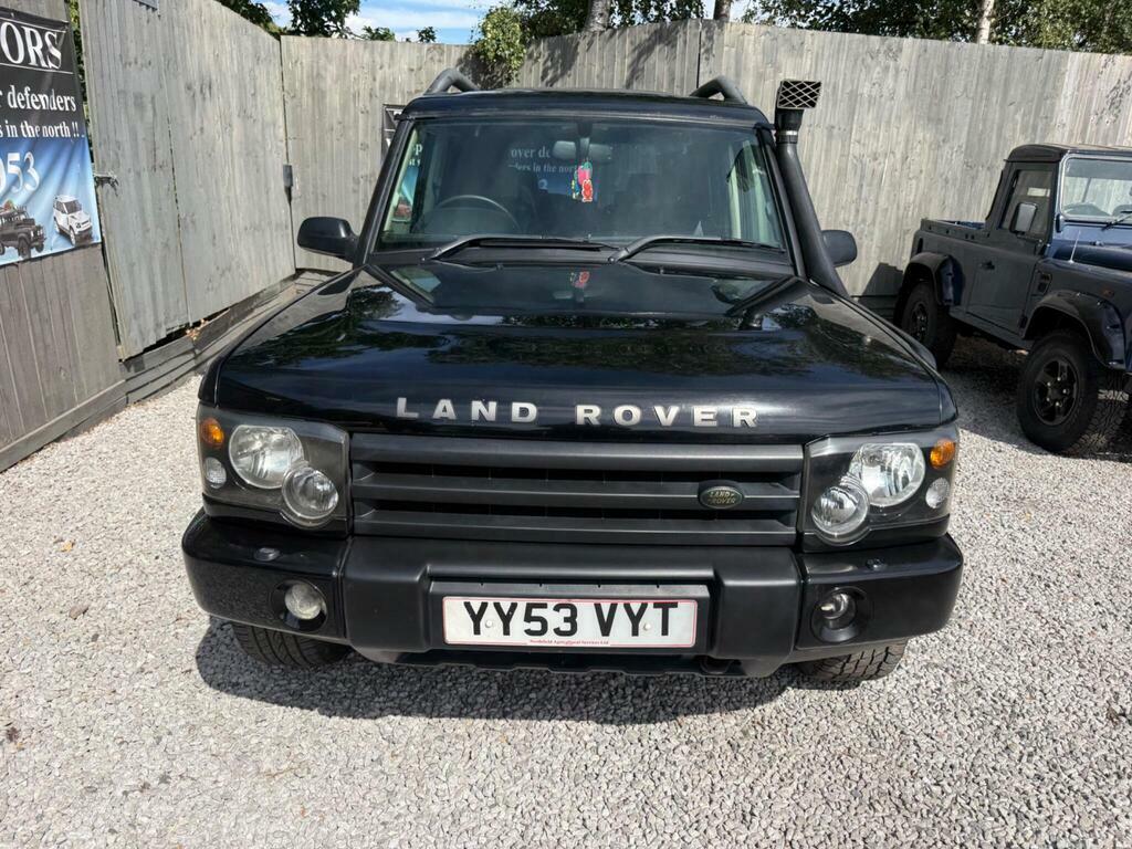 Land Rover Discovery 2.5 Td5 Metropolis Station Wagon Black #2