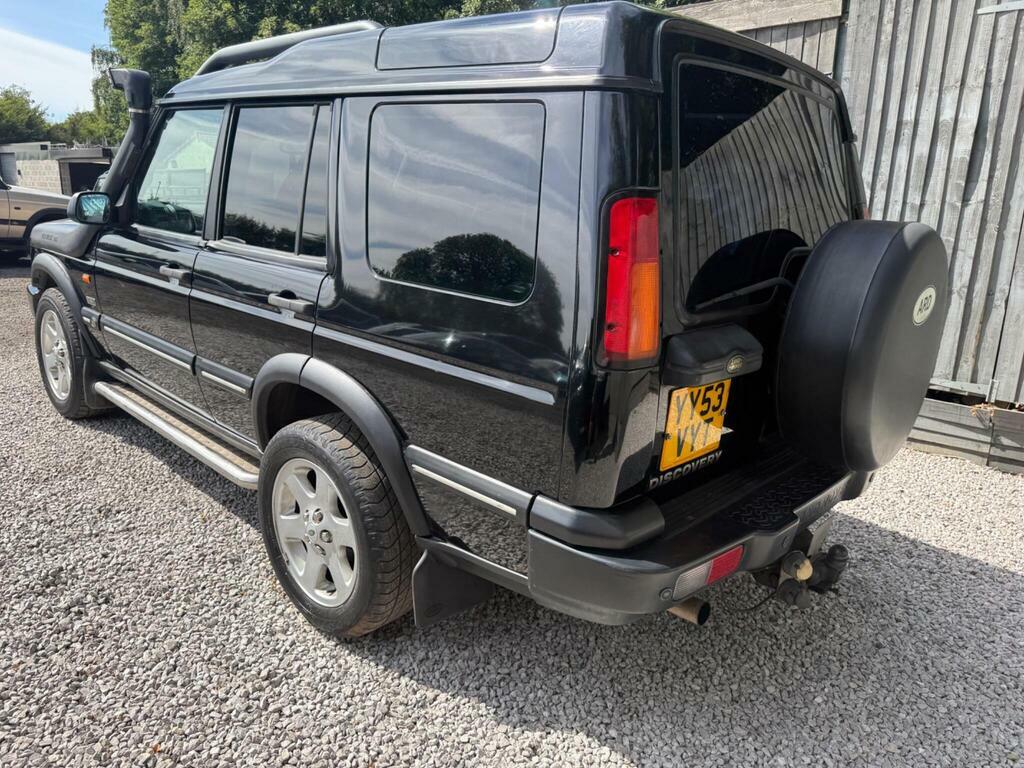 Land Rover Discovery 2.5 Td5 Metropolis Station Wagon Black #4