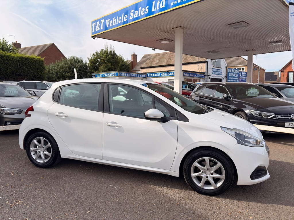 Peugeot 208 Active #4