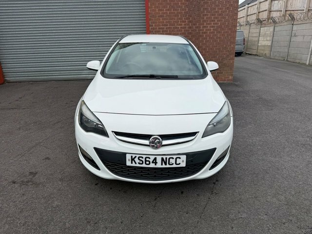 Vauxhall Astra 1.6L 134 Bhp White #2