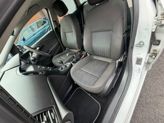 Vauxhall Astra 1.6L 134 Bhp White #5