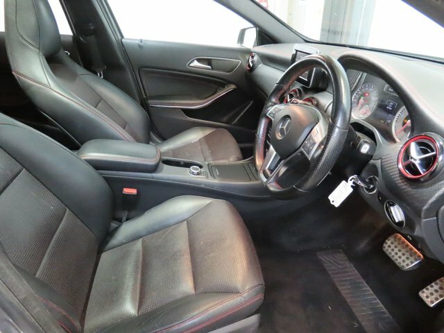 Mercedes-Benz A Class 1.5 A180 Cdi Amg Sport Euro 5 Ss Black #11