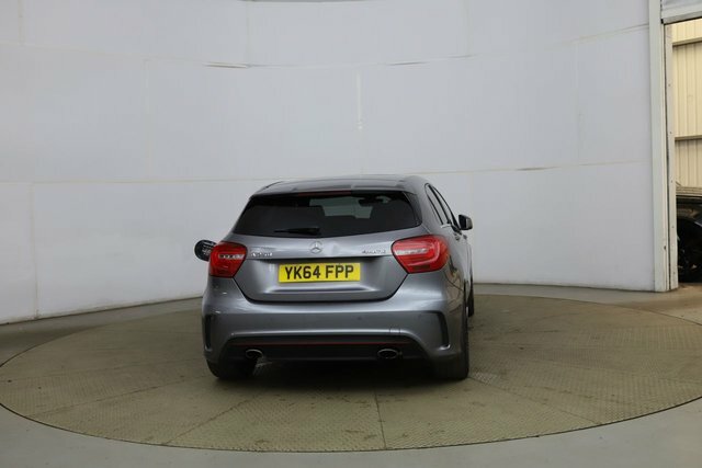 Mercedes-Benz A Class 1.5 A180 Cdi Amg Sport Euro 5 Ss Black #4