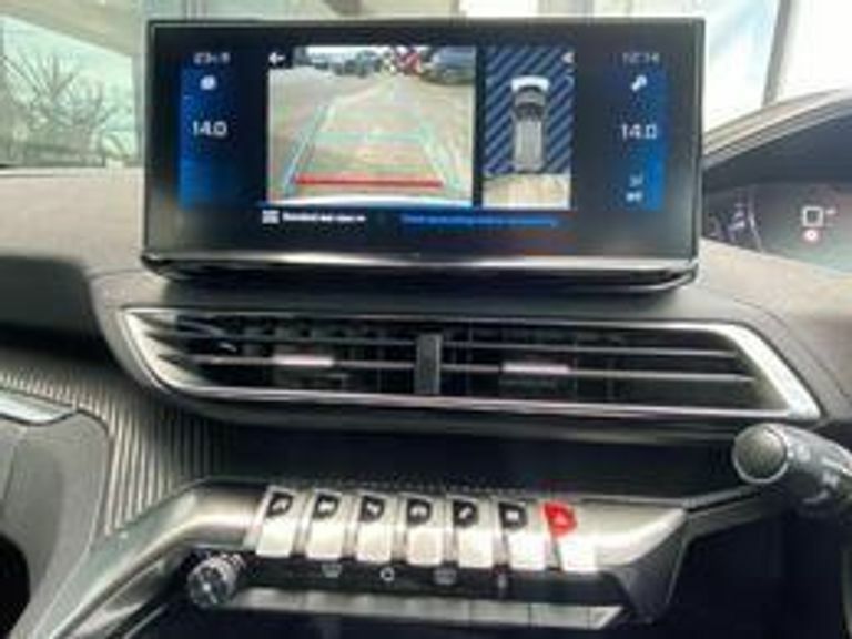 Peugeot 3008 1.2 Puretech Allure Premium Eat Euro 6 Ss Red #3