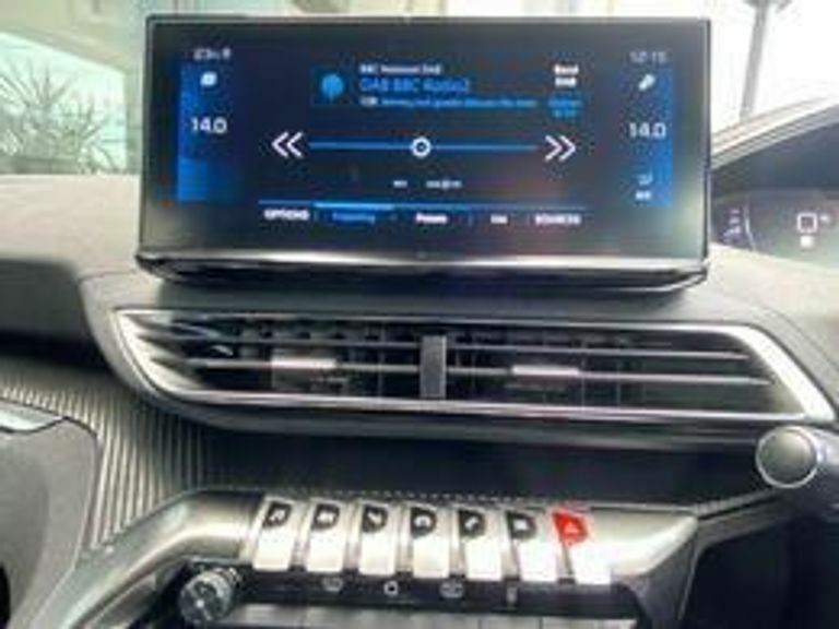 Peugeot 3008 1.2 Puretech Allure Premium Eat Euro 6 Ss Red #4