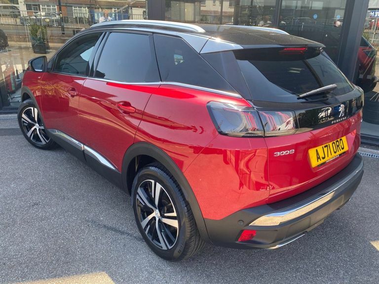Peugeot 3008 1.5 Bluehdi Gt Eat Euro 6 Ss AJ71ORO Red #3