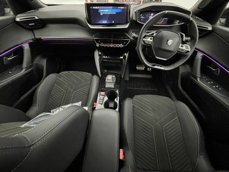 Peugeot 2008 1.2 Gt E-dsc6 Euro 6 Ss Black #2