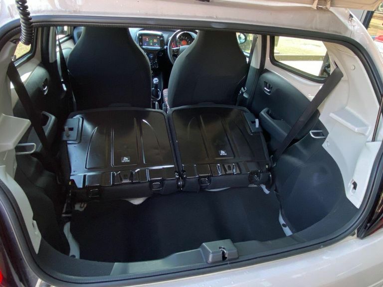 Citroen C1 1.0 Feel 1 Private Owner Only 14000 Miles Silver #30
