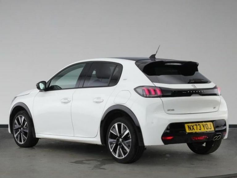 Peugeot 208 1.2 Puretech Gt Eat Euro 6 Ss Black #2