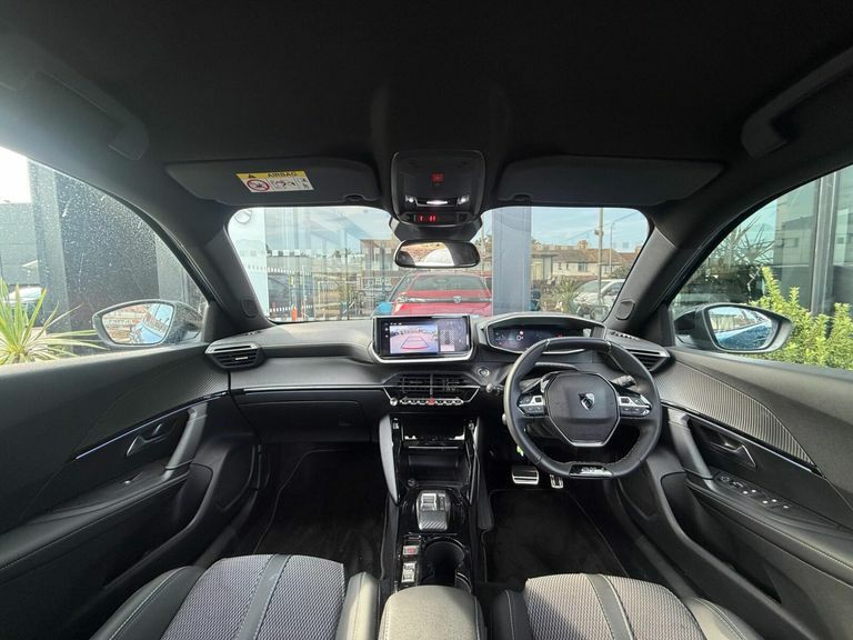 Peugeot e-2008 50Kwh Gt Suv 7Kw Charger 136 #7