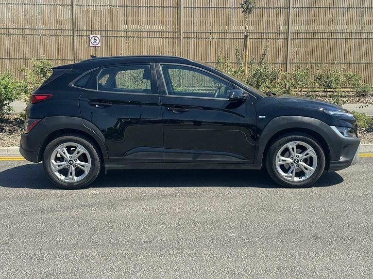 Hyundai Kona 1.0 Tgdi 48V Mhev Se Connect Black #2