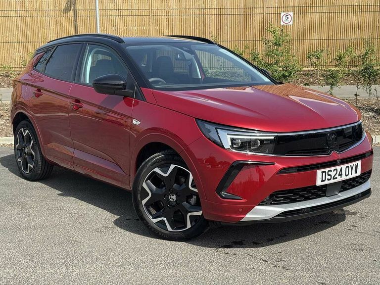 Vauxhall Grandland 1.2 Turbo Ultimate Red