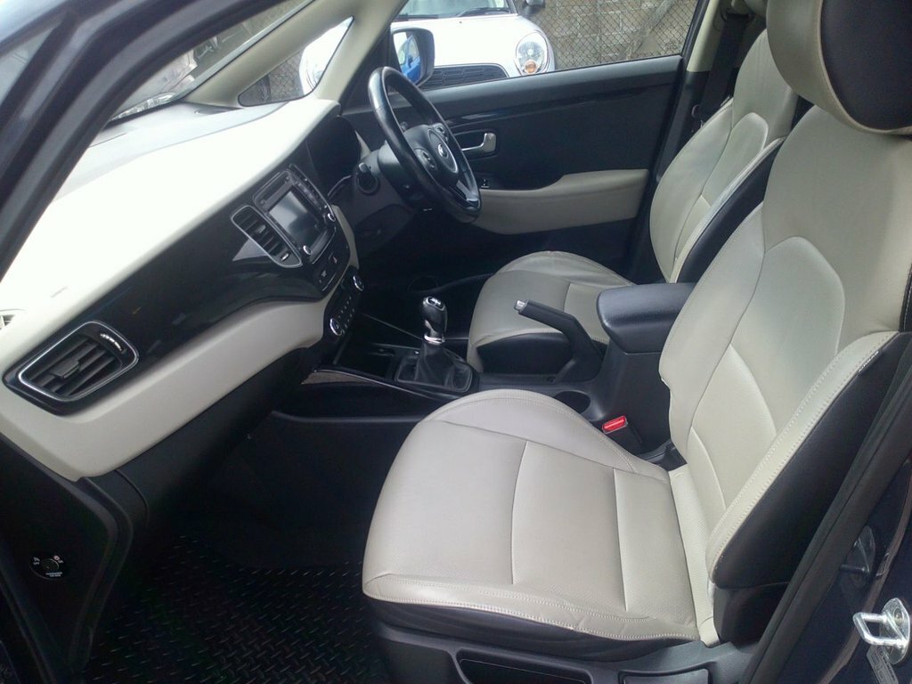 Kia Carens 1.7 Crdi 4 Dct Euro 6 Ss Black #12