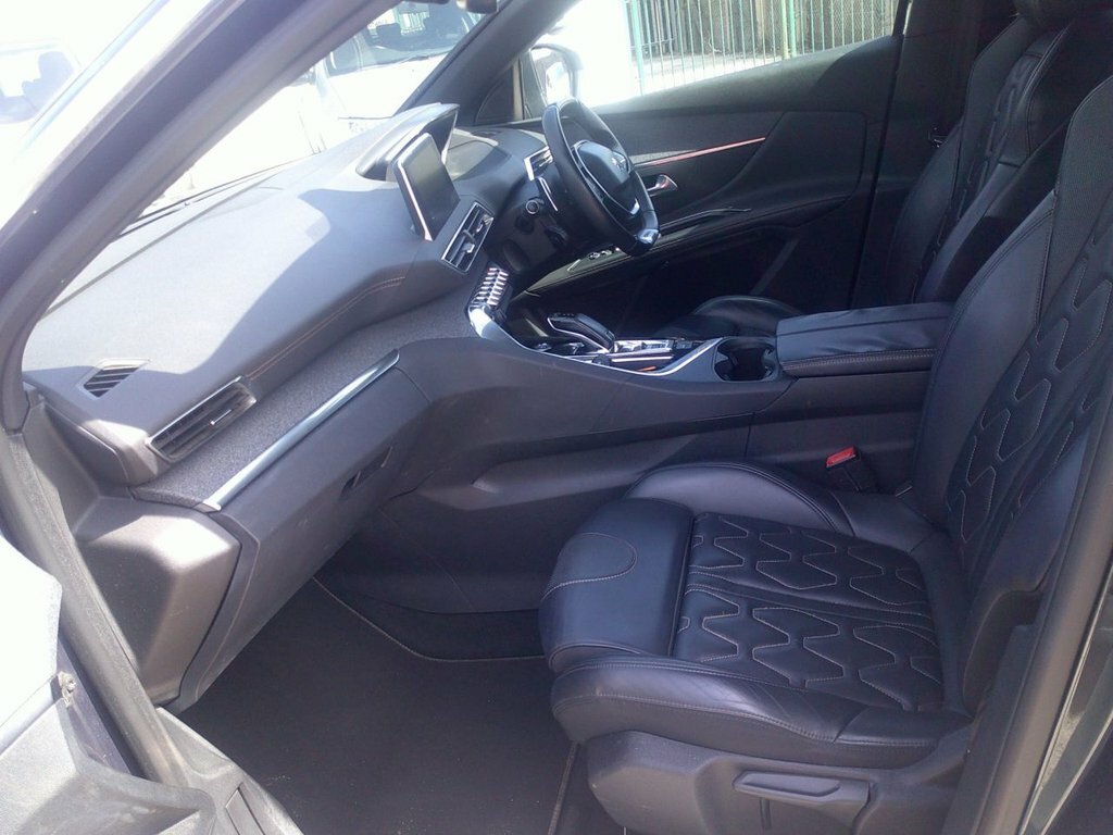 Peugeot 5008 5008 Gt Line Ss Black #14