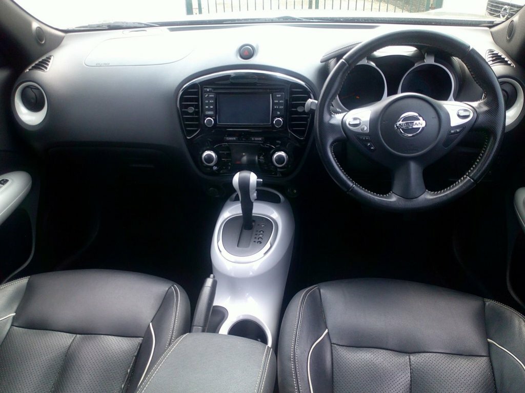 Nissan Juke 1.6L Tekna Grey #2