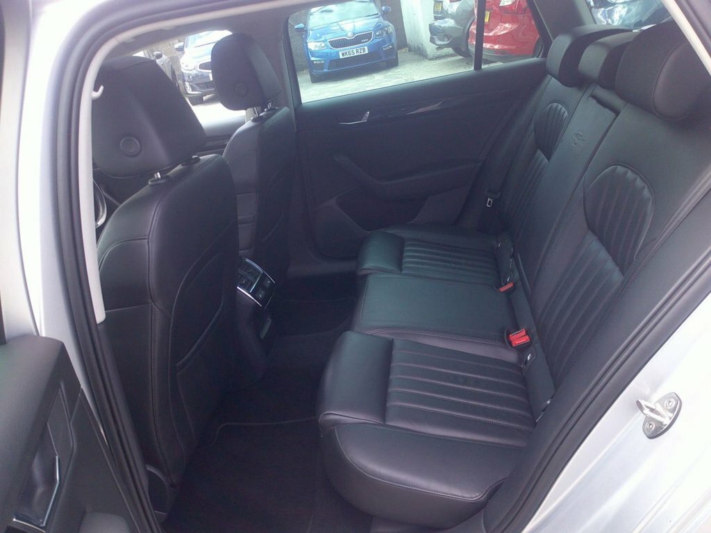 Skoda Superb Tdi Se Business U1014995 Ulez Beige #11