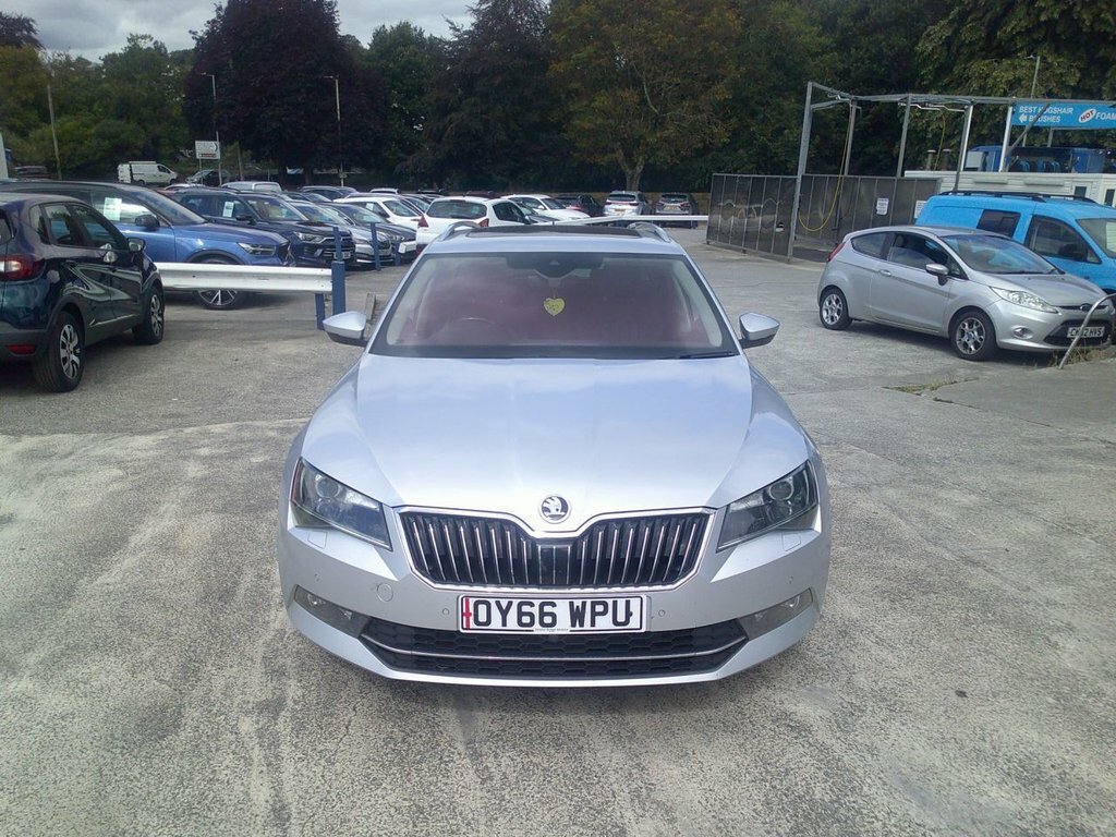Skoda Superb 2L Laurin Klement Silver #3
