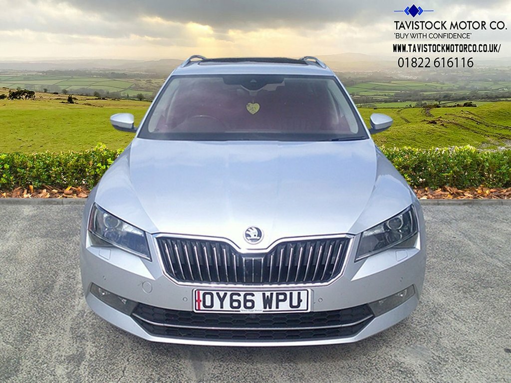 Skoda Superb 2L Laurin Klement Silver #3