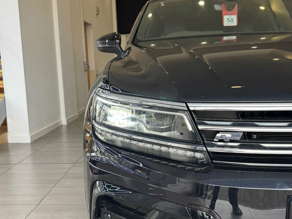 Volkswagen Tiguan 2.0 Tdi R-line Tech Suv Dsg Euro 6 S S PL69LZD Black #5