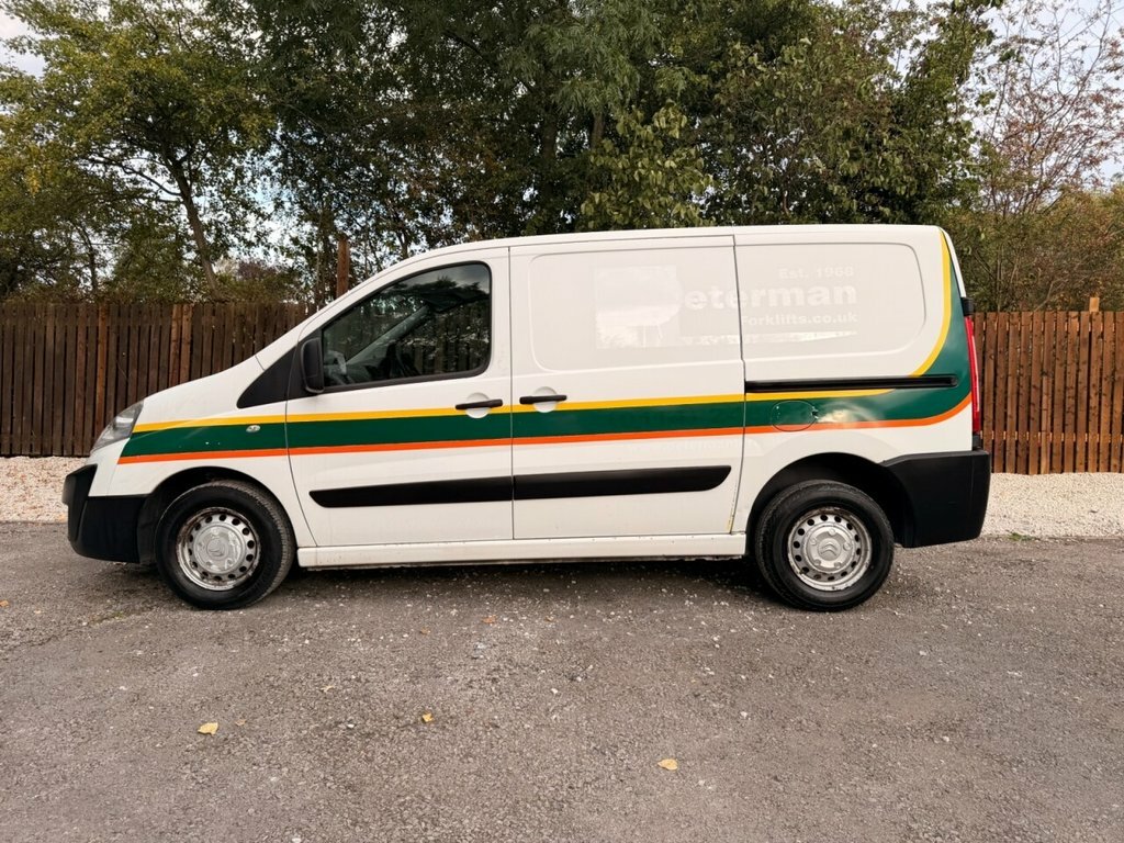 Citroen Dispatch Mpv White #2