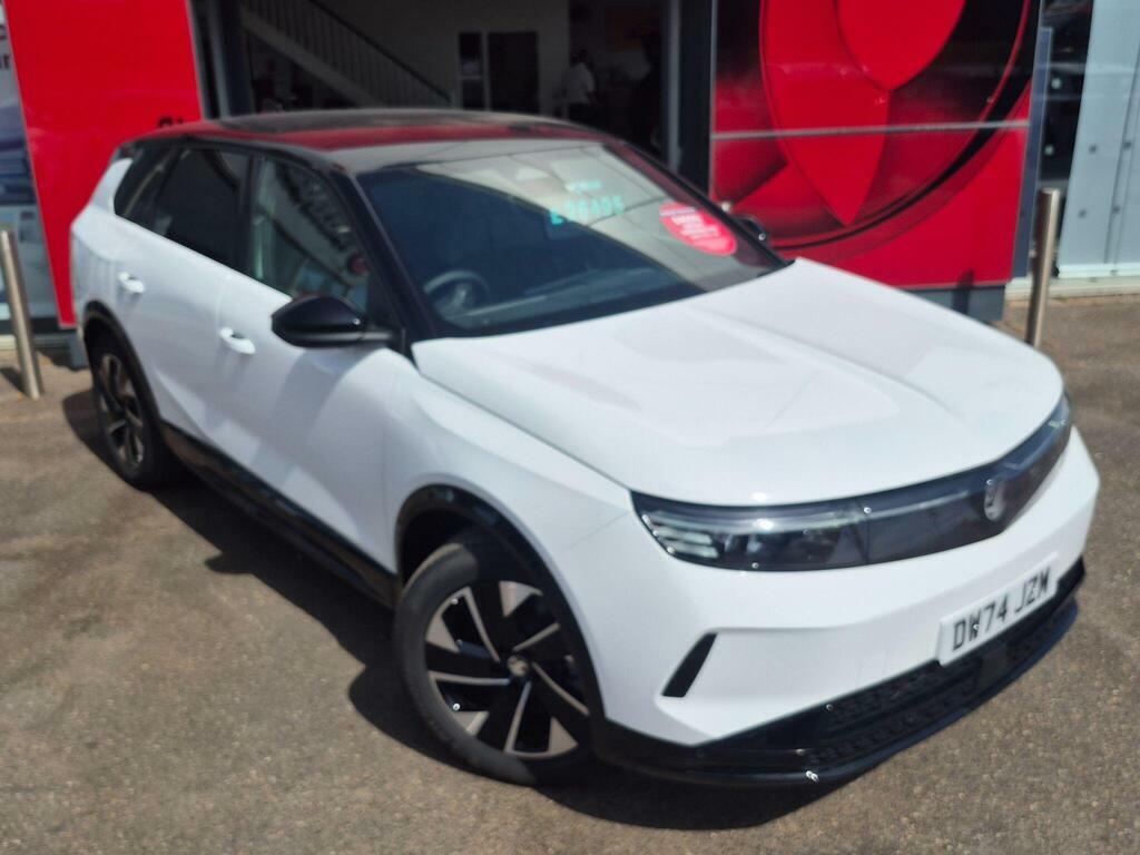 Vauxhall Grandland 73Kwh Gs DW74JZM White #5