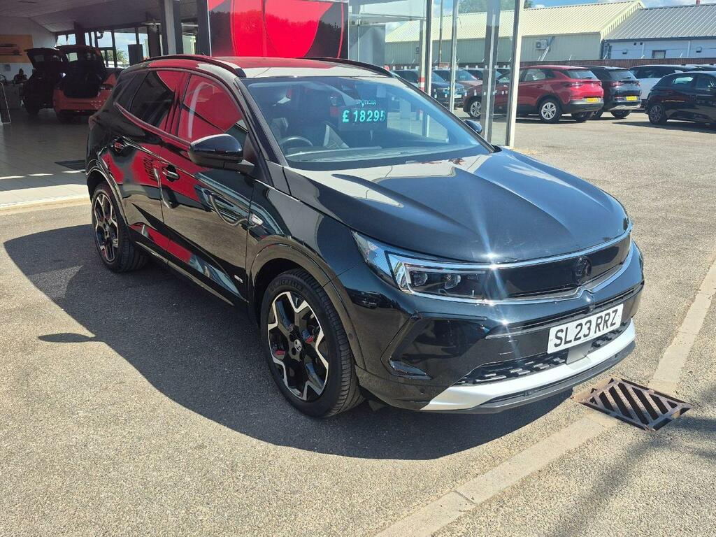 Vauxhall Grandland 1.6 14.2Kwh Ultimate Euro 6 S S Black #3