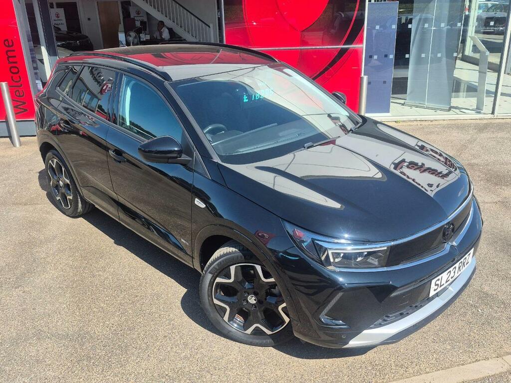 Vauxhall Grandland 1.6 14.2Kwh Ultimate Euro 6 S S Black #2
